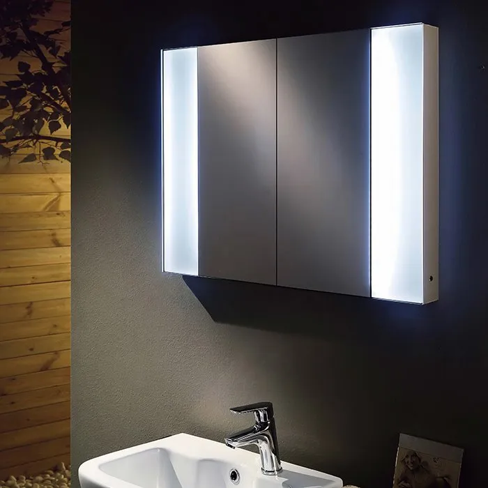 조명이있는 욕실 거울 캐비닛